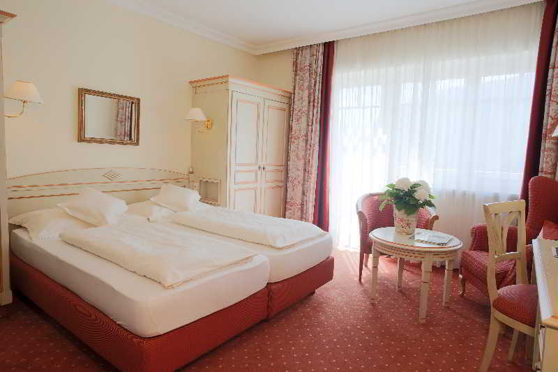 Pienzenau Am Schlosspark Hotel 4*