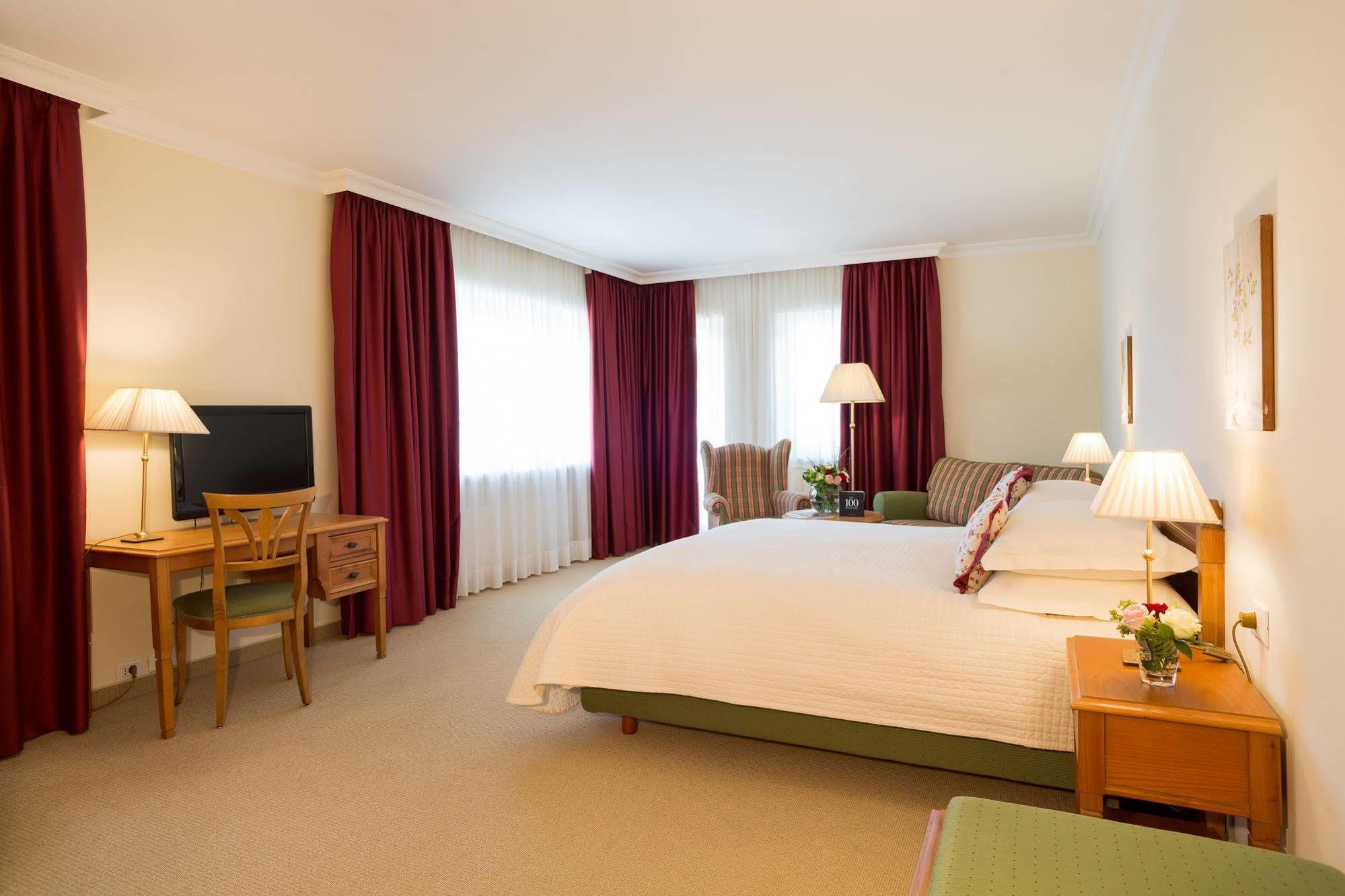 Pienzenau Am Schlosspark Hotel 4*